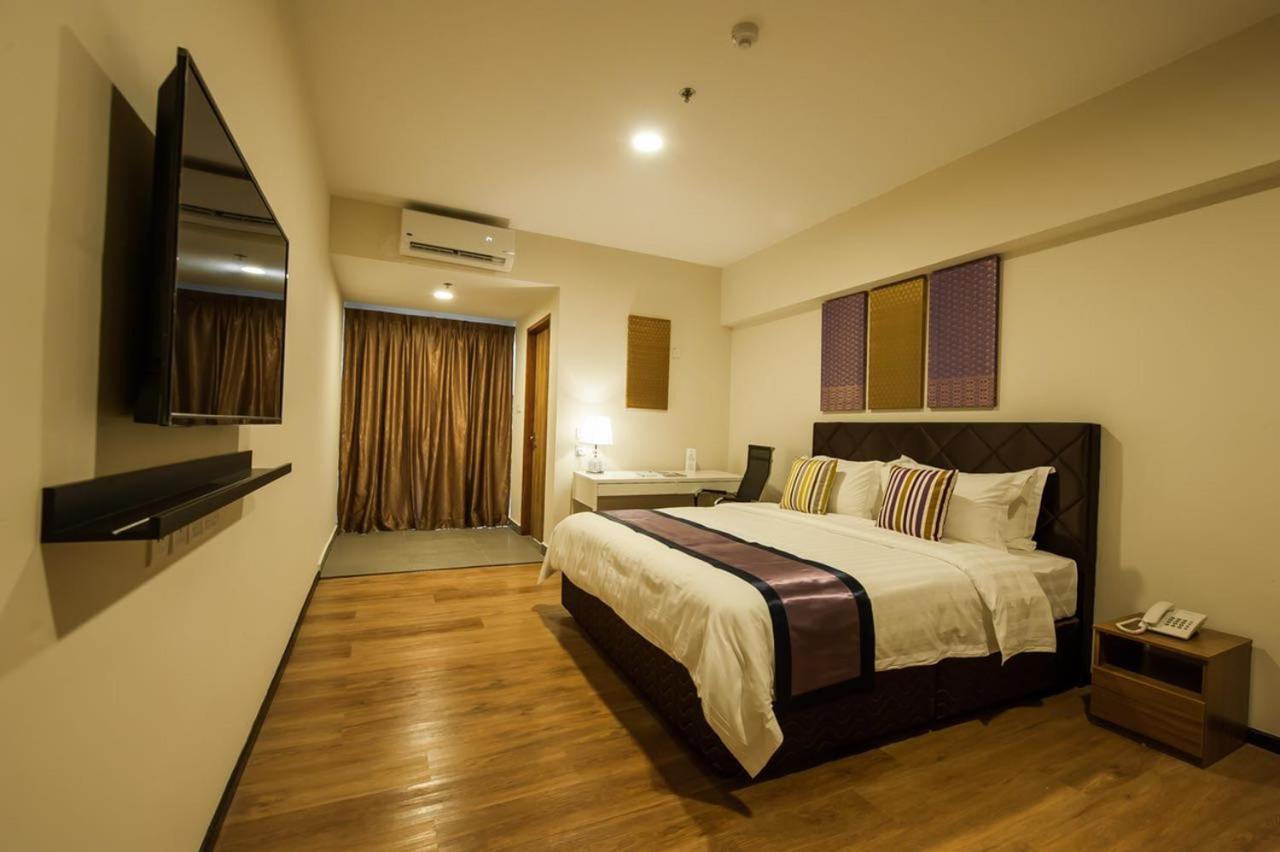 Aman Hills Hotel Kampong Timbunan Exterior foto